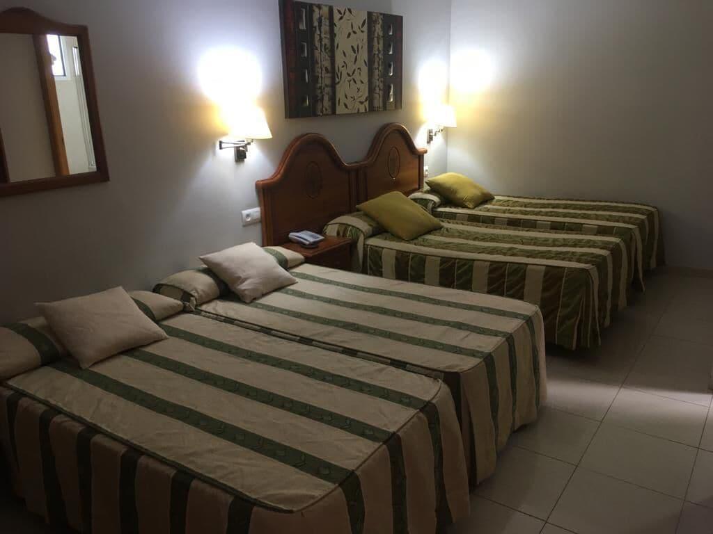 Hotel Goya Sevilla Bagian luar foto