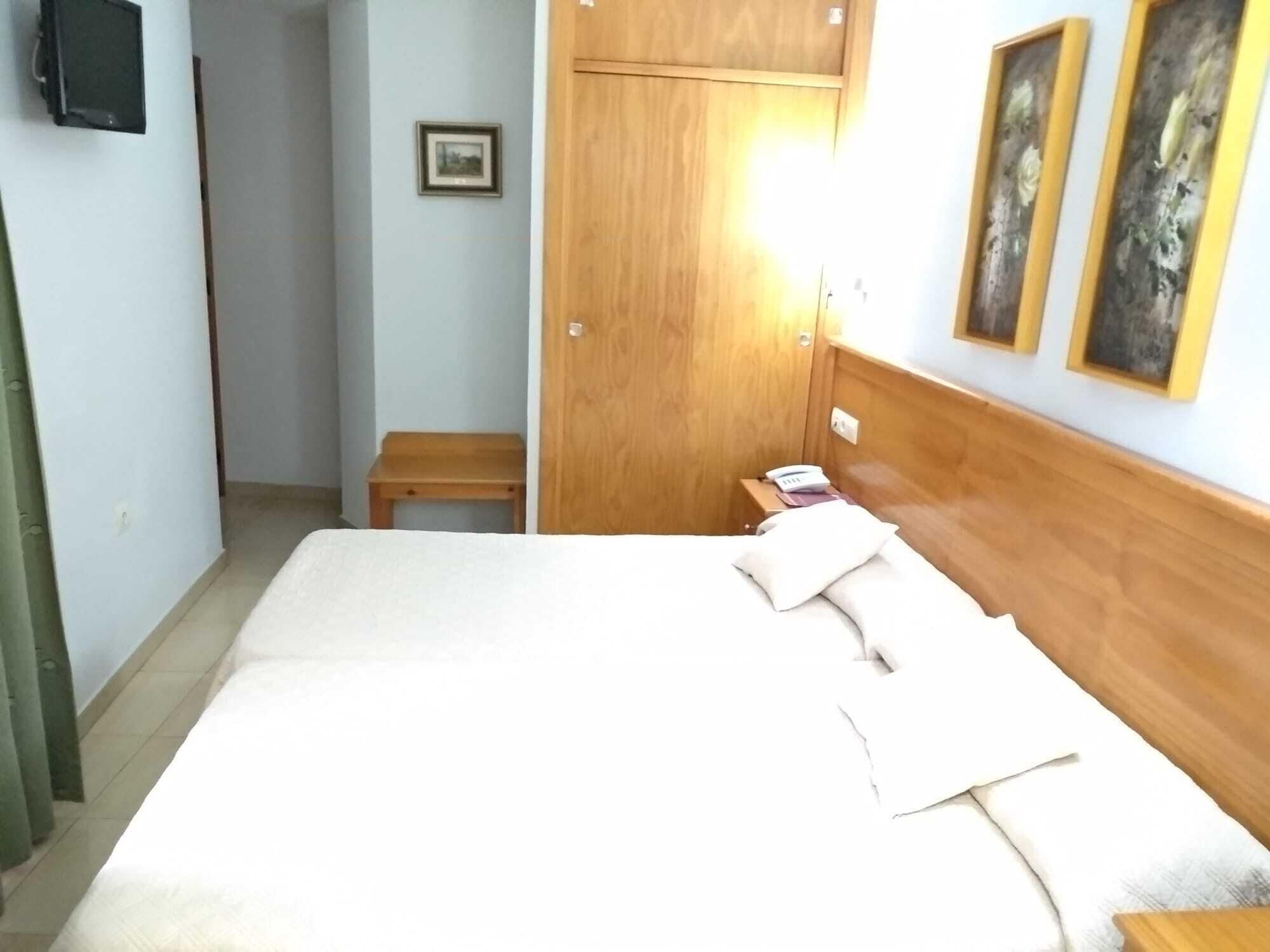 Hotel Goya Sevilla Bagian luar foto