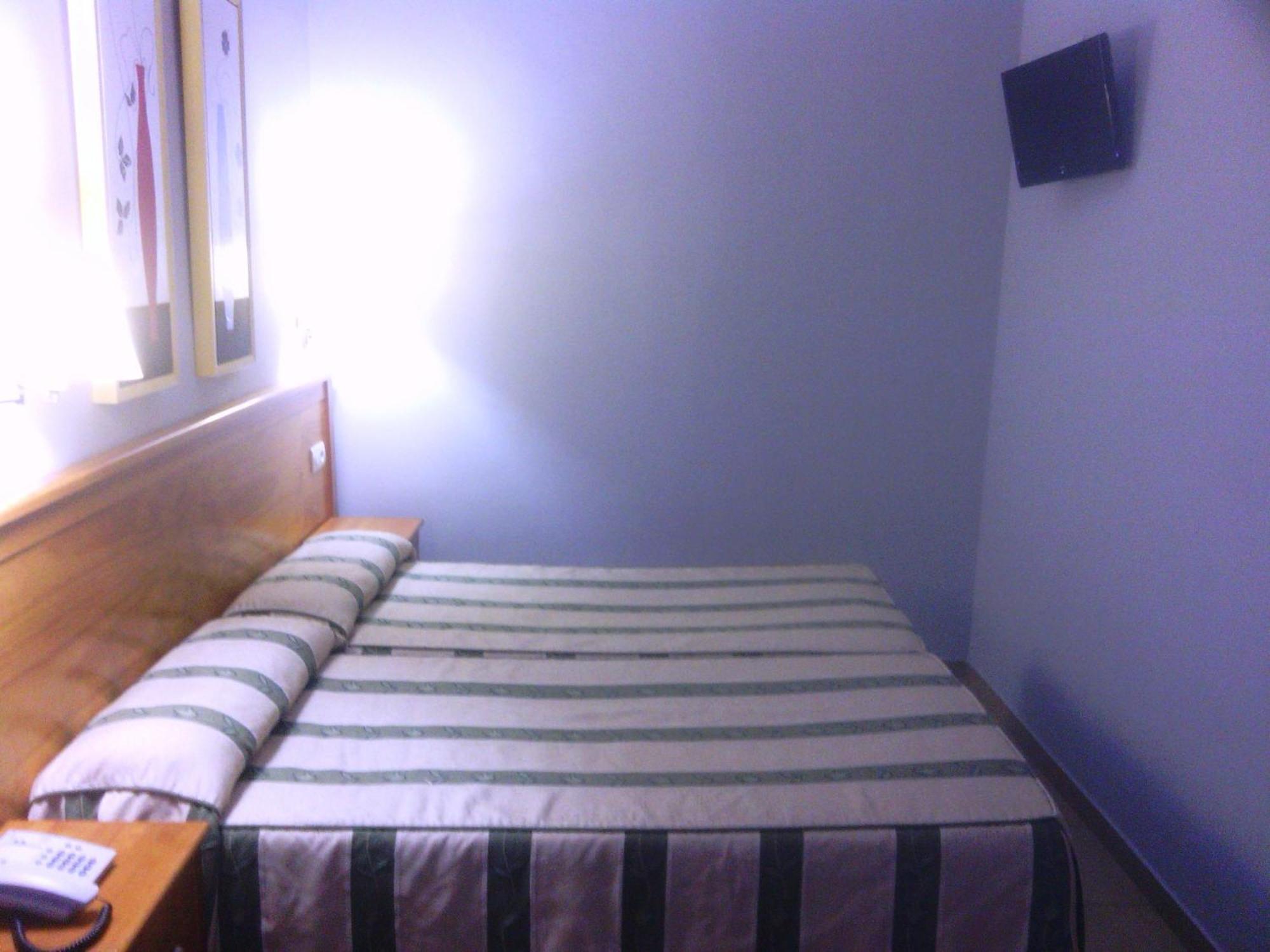Hotel Goya Sevilla Bagian luar foto