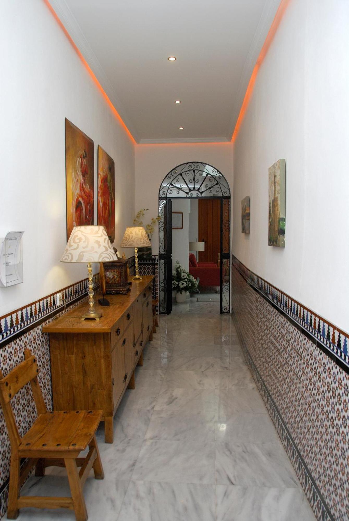 Hotel Goya Sevilla Bagian luar foto