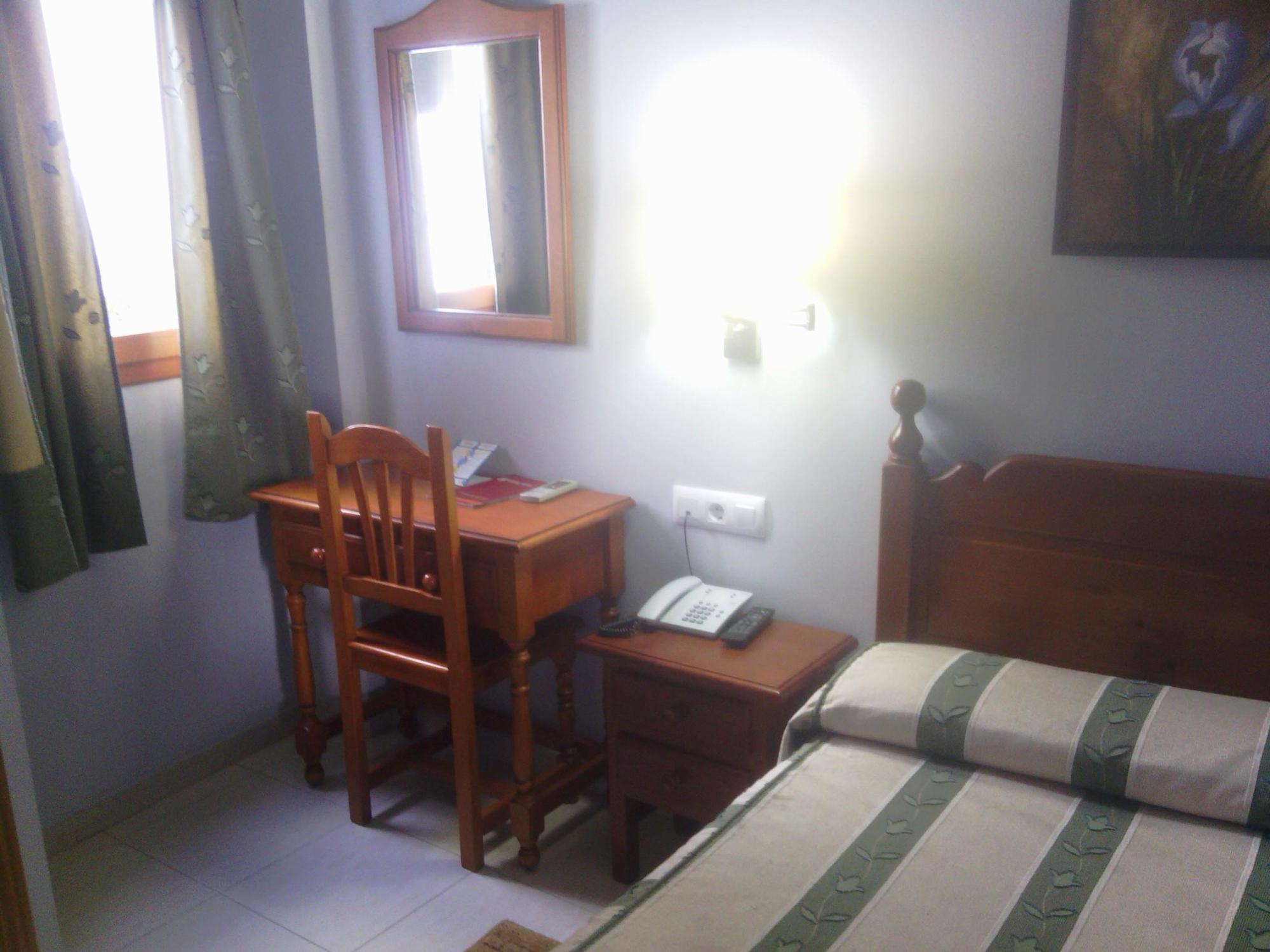 Hotel Goya Sevilla Bagian luar foto