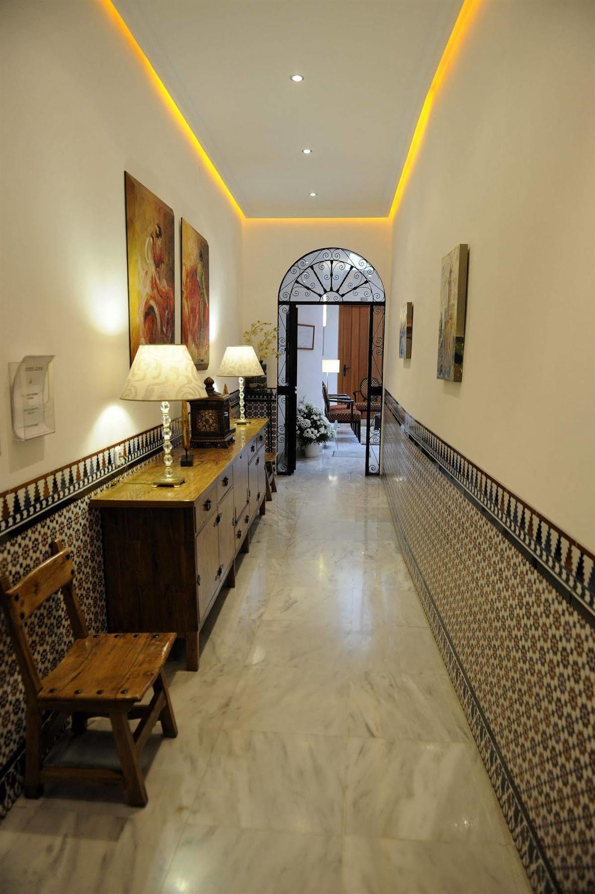 Hotel Goya Sevilla Bagian luar foto